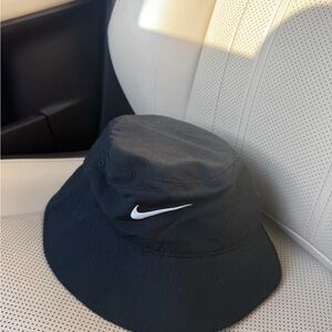 Nike Classic Black Toddler Baby Bucket Sun Hat with Strap